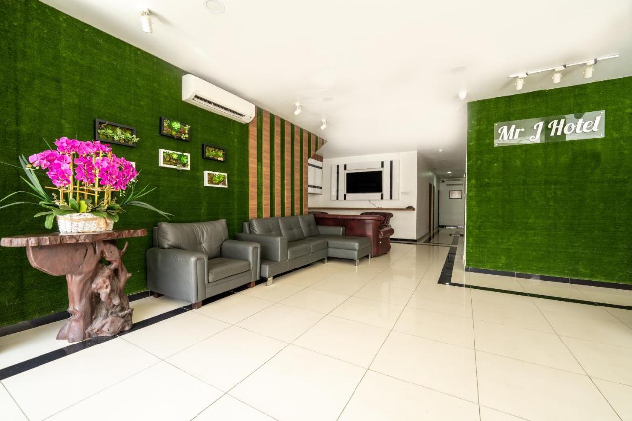 Mary J Hotel Family 10 Pax Room Kota Bharu Extérieur photo